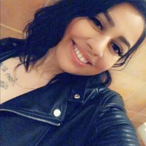 Meet your Posher, Natalie